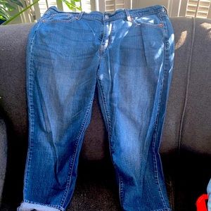 Levi’s red tag boyfriend jeans